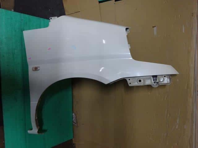 Right Fender Panel NISSAN Serena 2002 UA-TC24 — photo 1