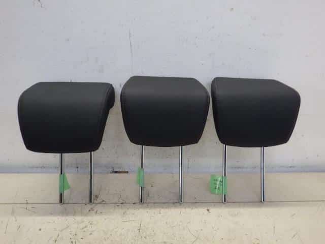 Headrest HONDA Vezel 2016 DBA-RU1 — photo 1