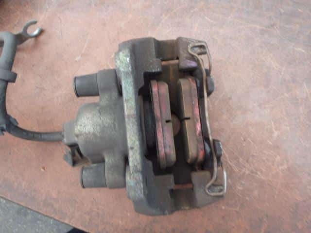 Rear Left Caliper VOLVO Volvo 60 series 2003 LA-RB5244 — photo 3