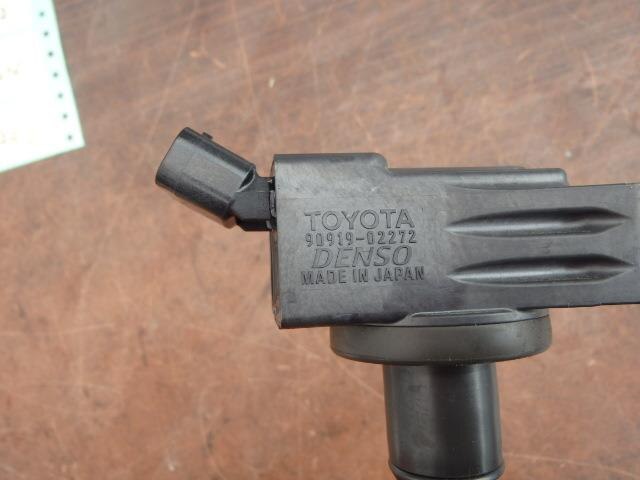 Ignition Coil TOYOTA Prius 2016 DAA-ZVW51 — photo 3