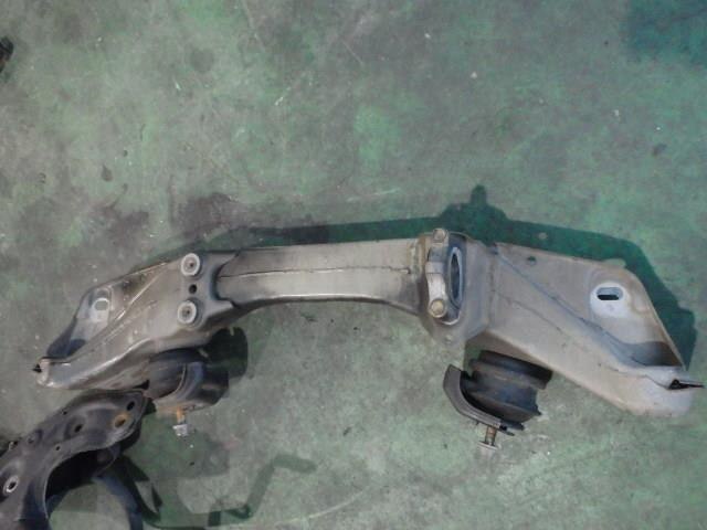 Front Member TOYOTA Mark II 1996 E-GX100 — photo 2