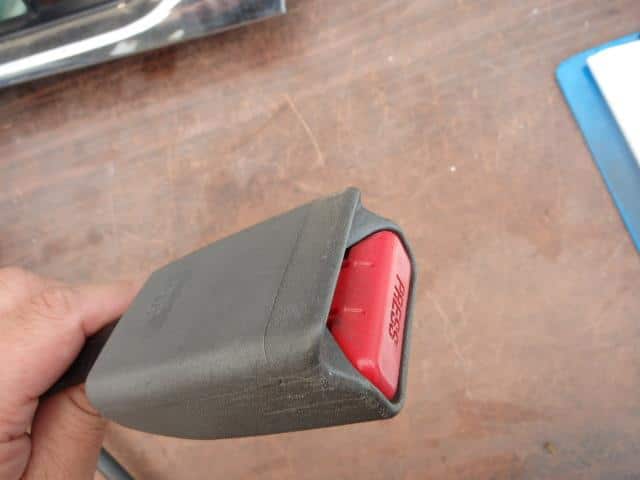 Seat Belt MAZDA Familia 2011 DBF-BVY12 1N1057620 — photo 3