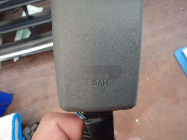 Seat Belt MAZDA Familia 2011 DBF-BVY12 1N1057620 — photo 4