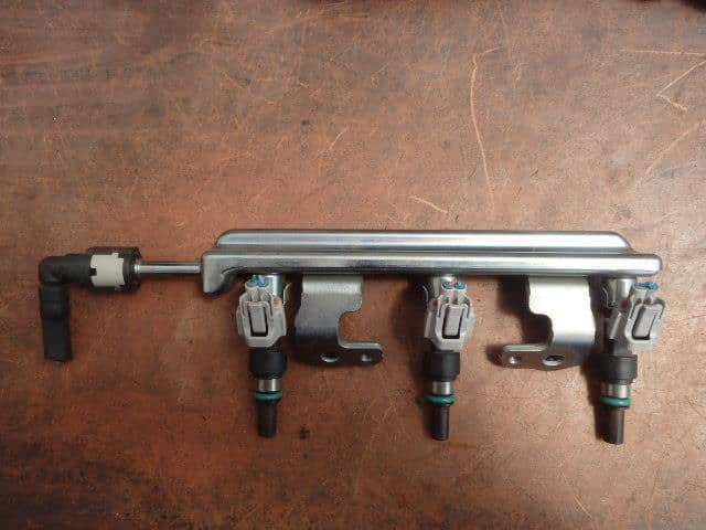 Injector NISSAN March 2010 DBA-K13 — photo 1