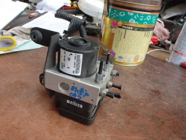 ABS Actuator MAZDA Axela 2005 DBA-BK5P BVSN437AZC — photo 2