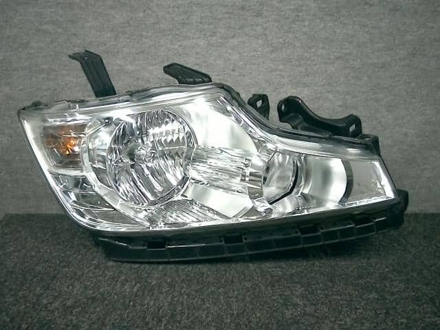 Right Headlight HONDA Step Wagon 2011 DBA-RK2 — photo 1