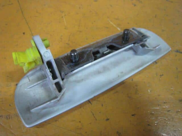 Exterior Parts NISSAN Otti 2013 DBA-H92 — photo 3