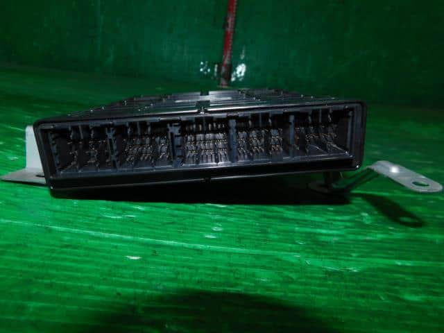 Control Unit MITSUBISHI Outlander 2013 DLA-GG2W — photo 4