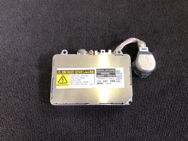 HID Control TOYOTA Noah 2003 TA-AZR65 — photo 1