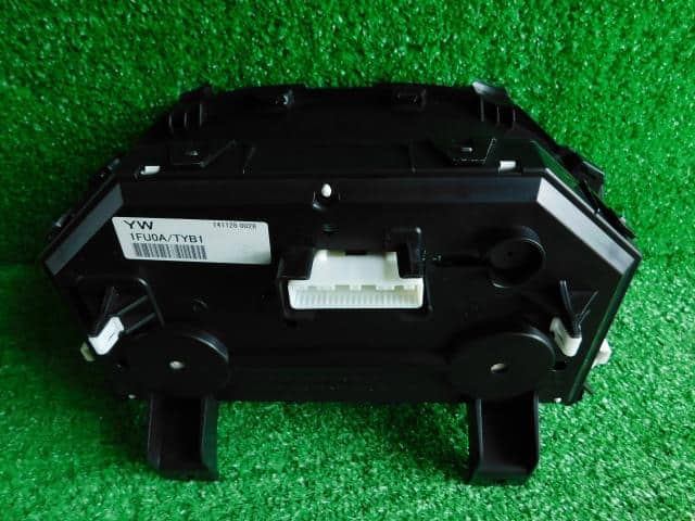 Speedometer NISSAN Cube 2015 DBA-Z12 — photo 2
