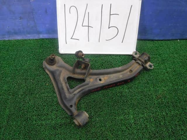 Front Right Lower Control Arm HONDA Vamos Hobio 2005 ABA-HM4 — photo 1