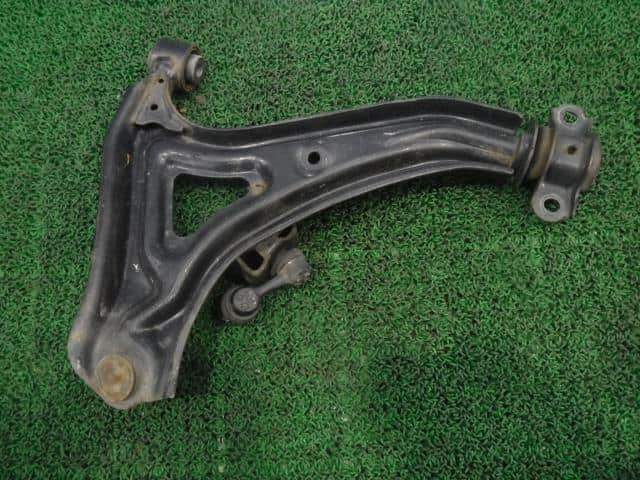 Front Right Lower Control Arm HONDA Vamos Hobio 2005 ABA-HM4 — photo 5
