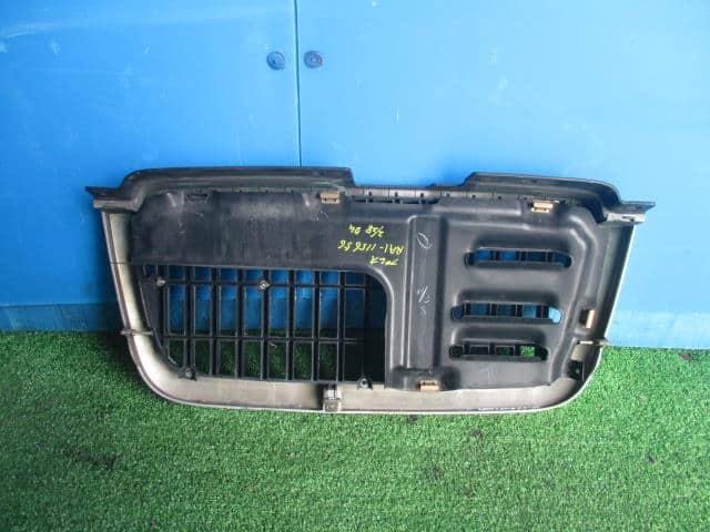 Radiator Grille SUBARU Pleo 1999 GF-RA1 — photo 3