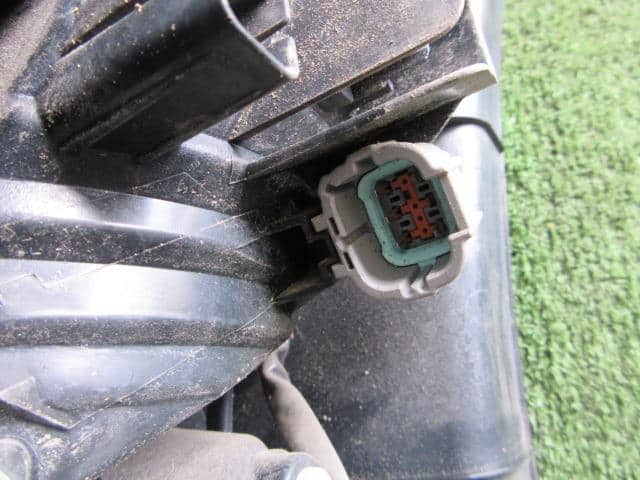 Right Tail Light NISSAN Serena 2011 DBA-FC26 — photo 3