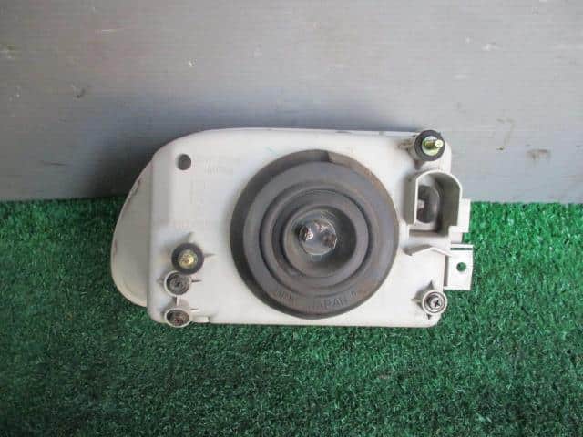 Right Headlight SUBARU Sambar 1997 V-KS4 — photo 3