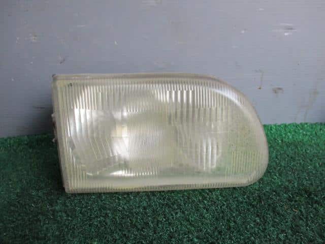Right Headlight SUBARU Sambar 1997 V-KS4 — photo 1