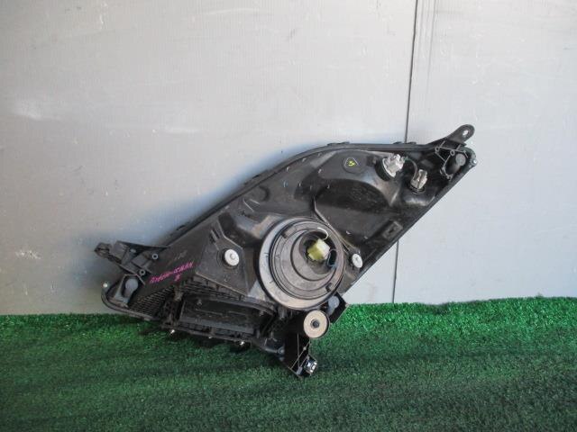 Right Headlight TOYOTA Prius 2003 ZA-NHW20 — photo 2