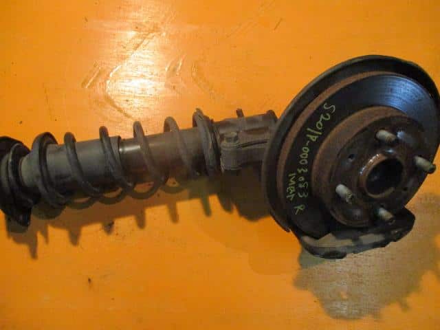 Front Right Strut Assembly DAIHATSU Hijet 2008 EBD-S201P — photo 1
