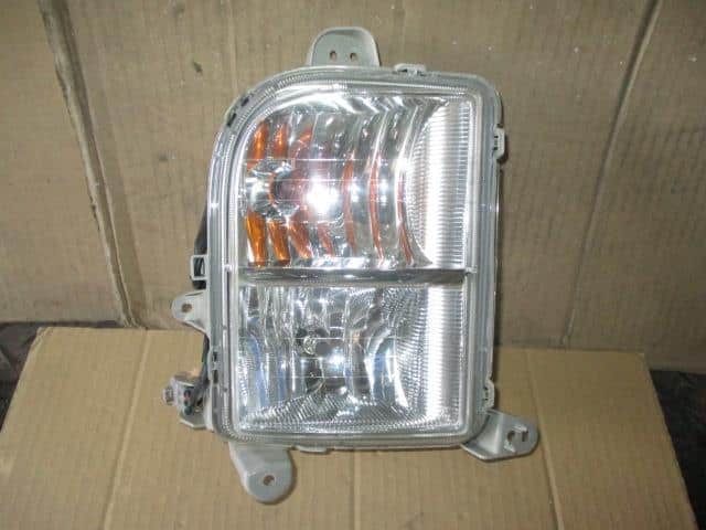 Right Fog Light DAIHATSU Move 2005 DBA-L150S — photo 1