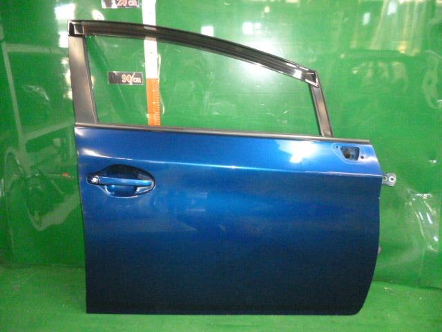 Front Right Door Assembly TOYOTA Prius 2010 DAA-ZVW30 — photo 4