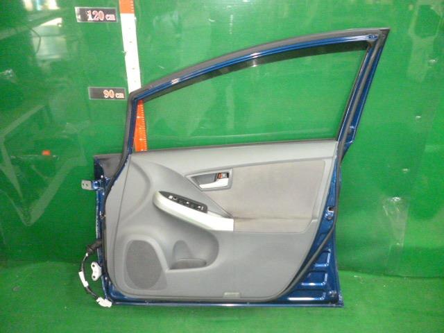 Front Right Door Assembly TOYOTA Prius 2010 DAA-ZVW30 — photo 5