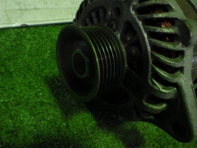 Alternator HONDA Fit 2014 DBA-GK4 — photo 2
