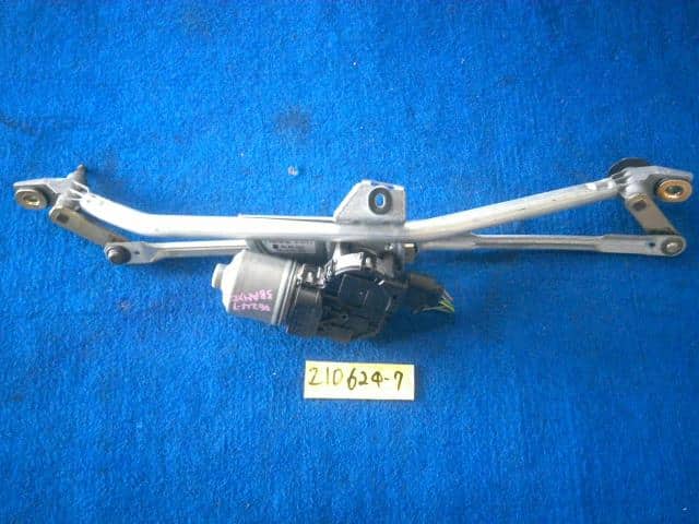 Front Wiper Motor VOLKSWAGEN Passat 2002 GF-3BAMXF 3B2955023D — photo 3