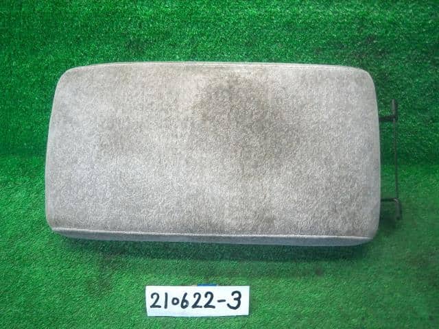 Console Box TOYOTA Crown 2002 TA-JZS173 — photo 1