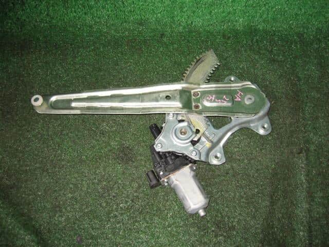 Rear Left Door Regulator SUZUKI Alto 2012 DBA-HA25S 8350264L12 — photo 1
