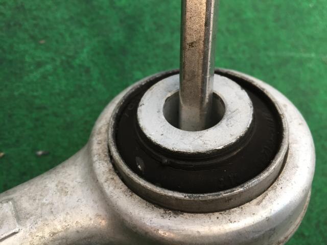 Rear Right Knuckle Hub Assembly TOYOTA Lexus gs 2016 DAA-GWL10 — photo 4