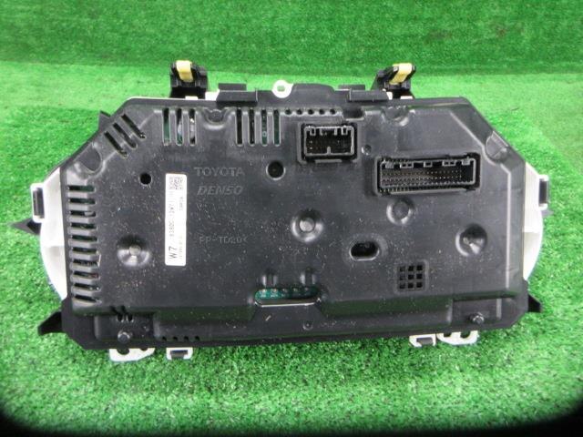 Speedometer TOYOTA Corolla Fielder 2014 DBA-NZE161 — photo 2