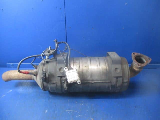 Rear Muffler Mitsubishi Fuso 2013 TKG-FEA20 — photo 1