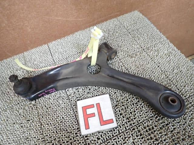 Front Left Lower Control Arm SUZUKI Wagon R 2014 DBA-MH34S 4520285K10 — photo 1