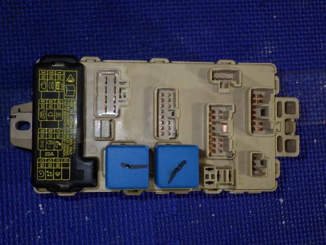 Fuse Box MITSUBISHI eK Wagon 2005 DBA-H81W — photo 2
