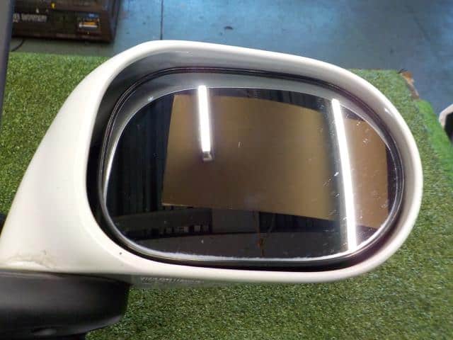 Right Side Mirror NISSAN Cube 2004 UA-BGZ11 — photo 2