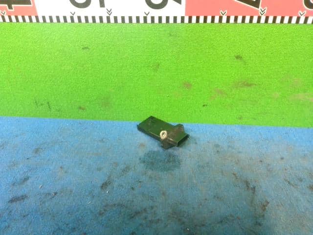 Air Flow Meter NISSAN Fuga 2010 DBA-KNY51 — photo 1
