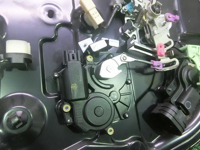Door Lock Solenoid TOYOTA Porte 2007 CBA-NNP11 — photo 4