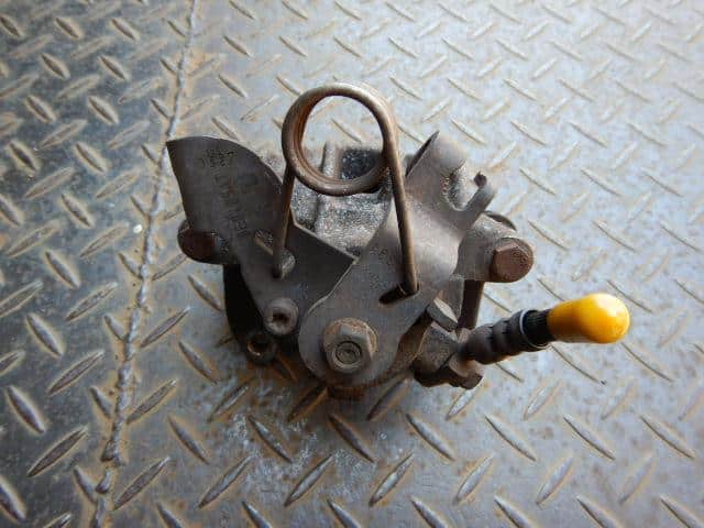Rear Left Caliper AUDI Audi a4 2007 ABA-8EALT — photo 3