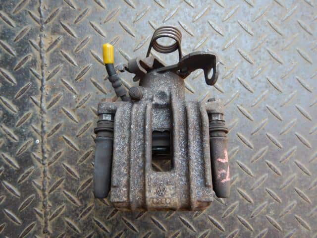 Rear Left Caliper AUDI Audi a4 2007 ABA-8EALT — photo 1