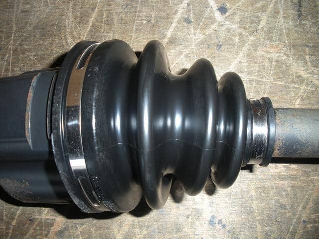 Front Right Drive Shaft TOYOTA Aqua 2014 DAA-NHP10 — photo 3