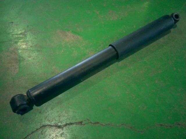 Rear Right Shock Absorber TOYOTA Hiace 2018 QDF-GDH206 — photo 1