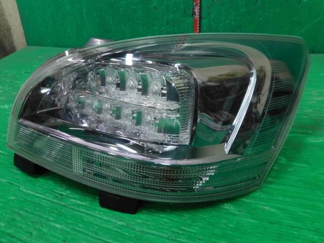 Right Tail Light TOYOTA Mark X Zio 2007 DBA-ANA10 — photo 2