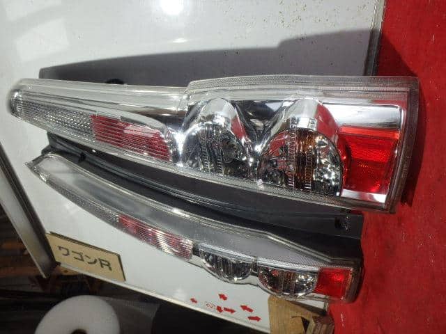 Right Tail Light SUBARU Stella 2006 DBA-RN1 — photo 2