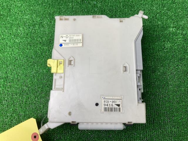 Fuse Box TOYOTA Lexus is 2005 DBA-GSE21 — photo 2