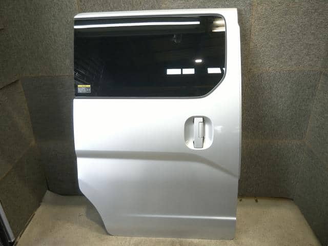 Rear Right Door Assembly NISSAN Nv200 vanette 2011 DBA-M20 — photo 1