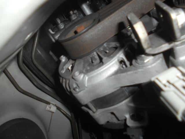 Alternator SUZUKI Wagon R 2013 DBA-MH34S 3140072M00 — photo 1