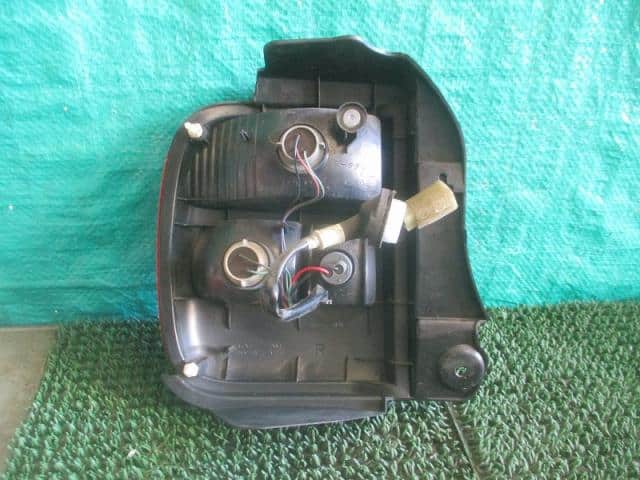 Right Tail Light SUZUKI Lapin 2003 UA-HE21S 3565075H00 — photo 5