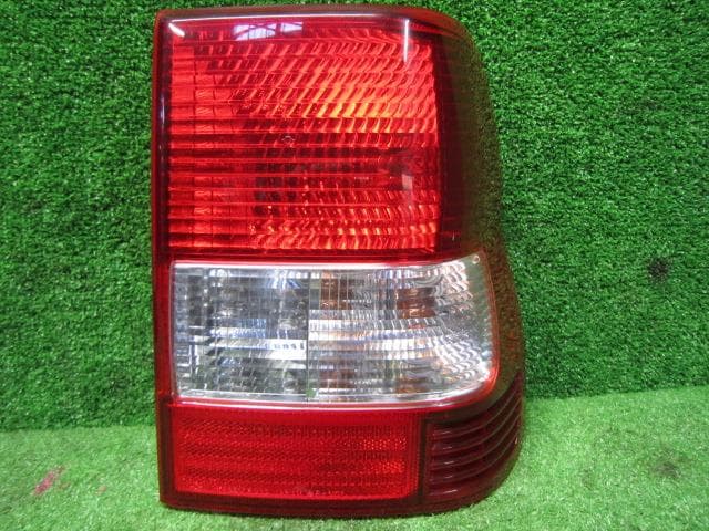 Right Tail Light MITSUBISHI Pajero iO 1999 GF-H76W — photo 1