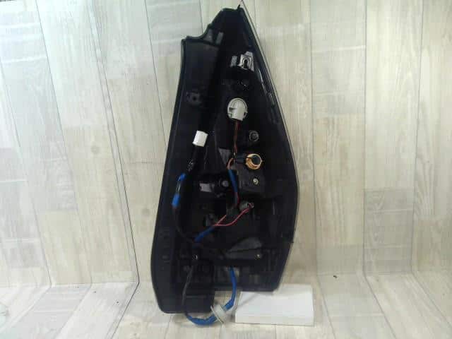 Left Tail Light MAZDA Premacy 2007 DBA-CREW C31751160C — photo 2
