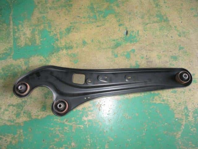 Left Swing Arm SUZUKI Every 2018 HBD-DA17V — photo 2